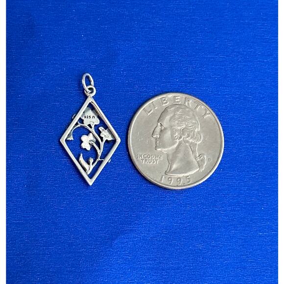 Sterling Silver Forget Me Not Flower in a Diamond Frame Charm - Picture 4 of 8